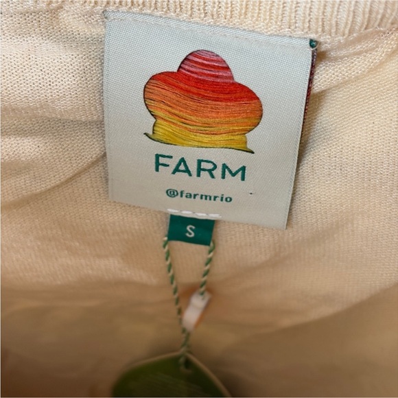 Farm Rio: Sand Pineapple Crochet Skirt - Picture 10 of 10